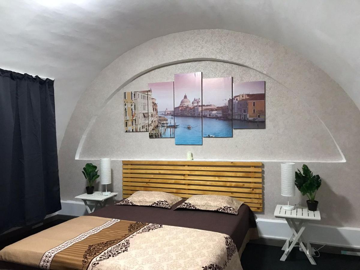 Large Apartment City Centre Bucareste Exterior foto